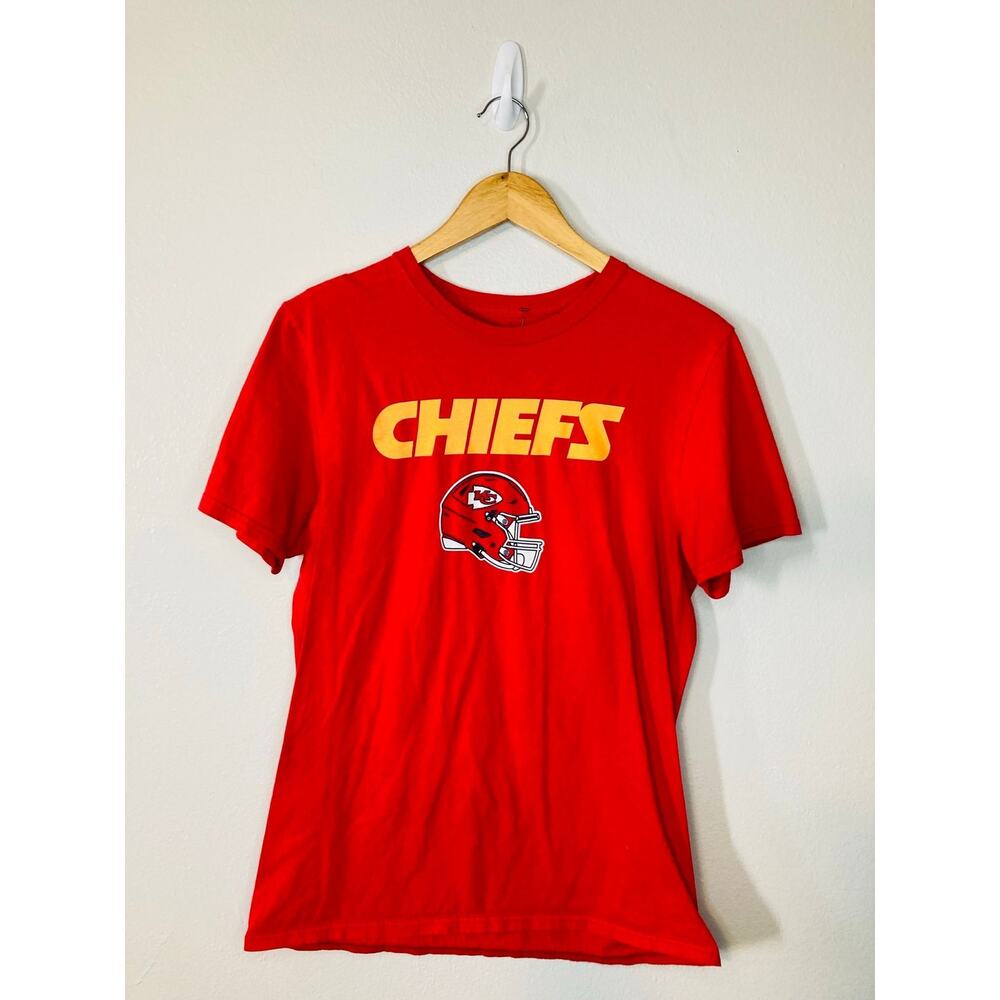 M Cheifs t-shirt